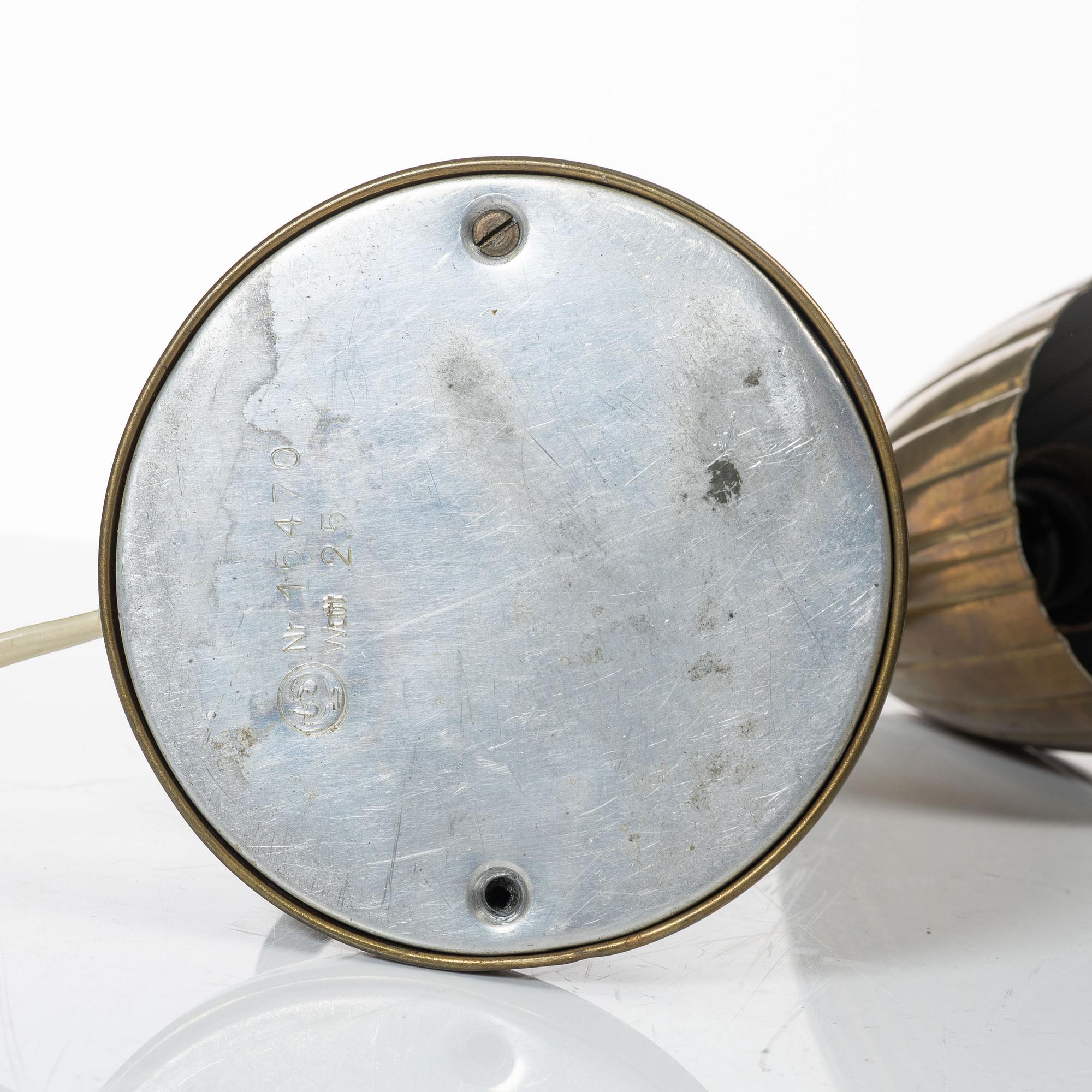 Harald Notini, a table lamp model "15480", Arvid Böhlmarks Lampfabrik, Stockholm, 1940s.