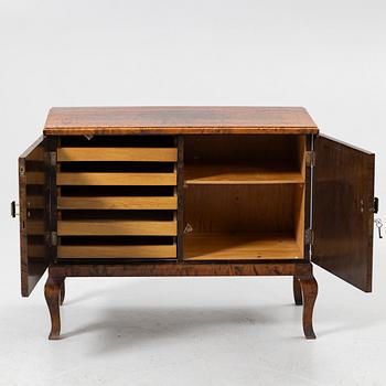 Byrå, art deco, 1920/30-tal.