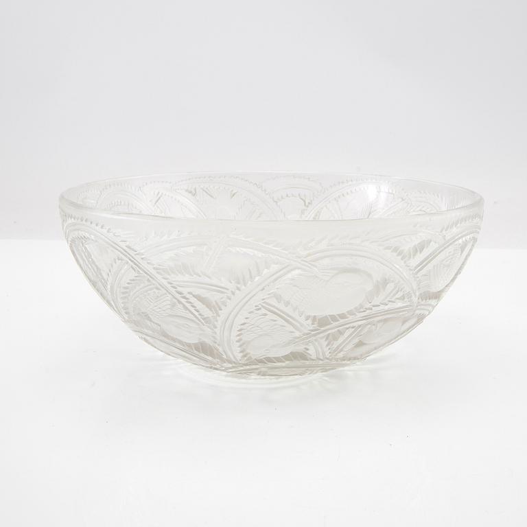 René Lalique, bowl "Pinsons Finches", France, late 20th century.