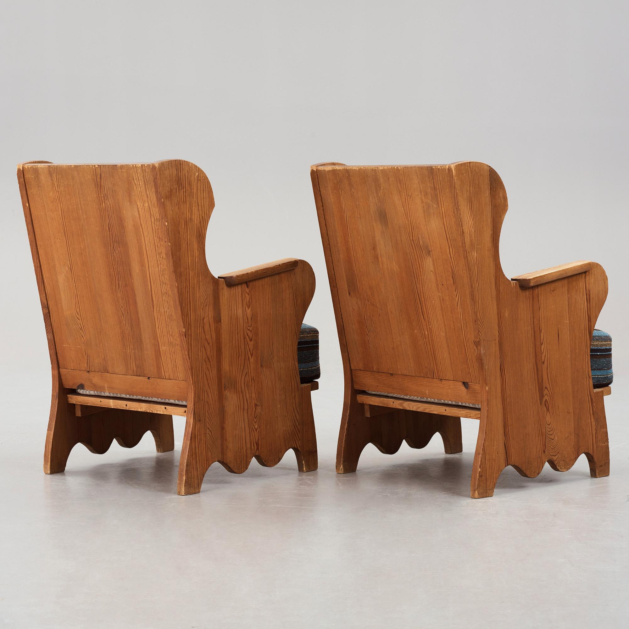 Axel Einar Hjorth, attributed to, a pair of pine "Lovö" easy chairs, Nordiska Kompaniet, Sweden, ca 1939.