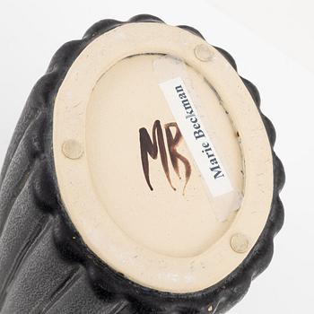 Marie Beckman, vas, keramik, signerad MB.
