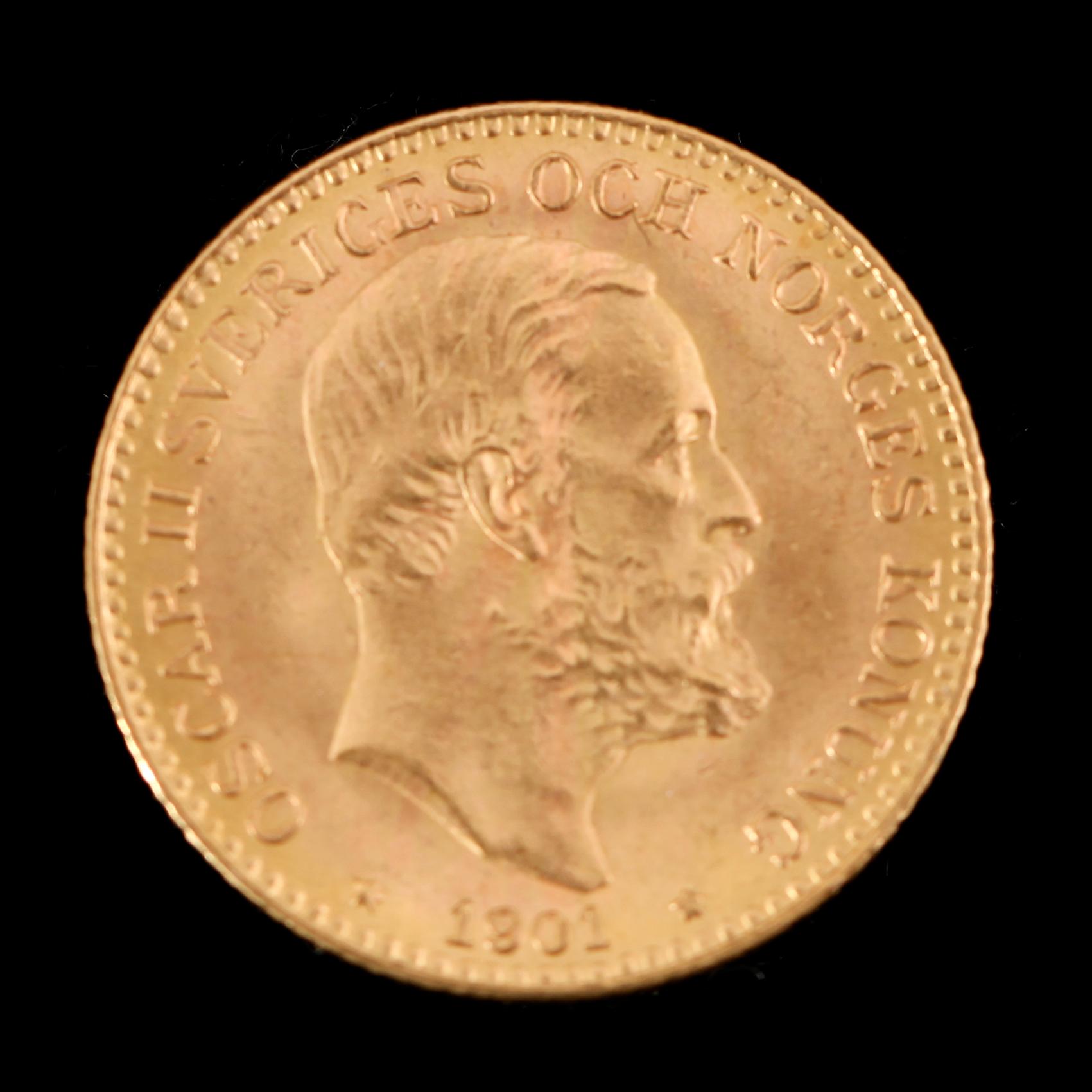 GULDMYNT, 10 kronor, Oscar II, 1901.  Vikt ca 5 gram.