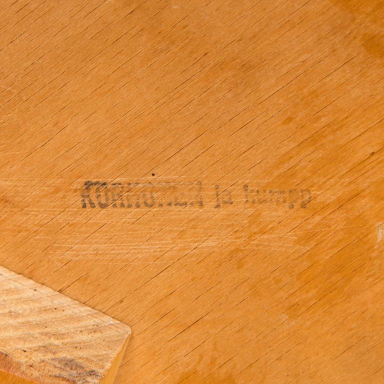 Alvar Aalto, Tuoleja, 4 kpl malli 69 ja jakkara malli 60, O.Y. Huonekalu- ja Rakennustyötehdas A.B. 1900-luvun puoliväli.