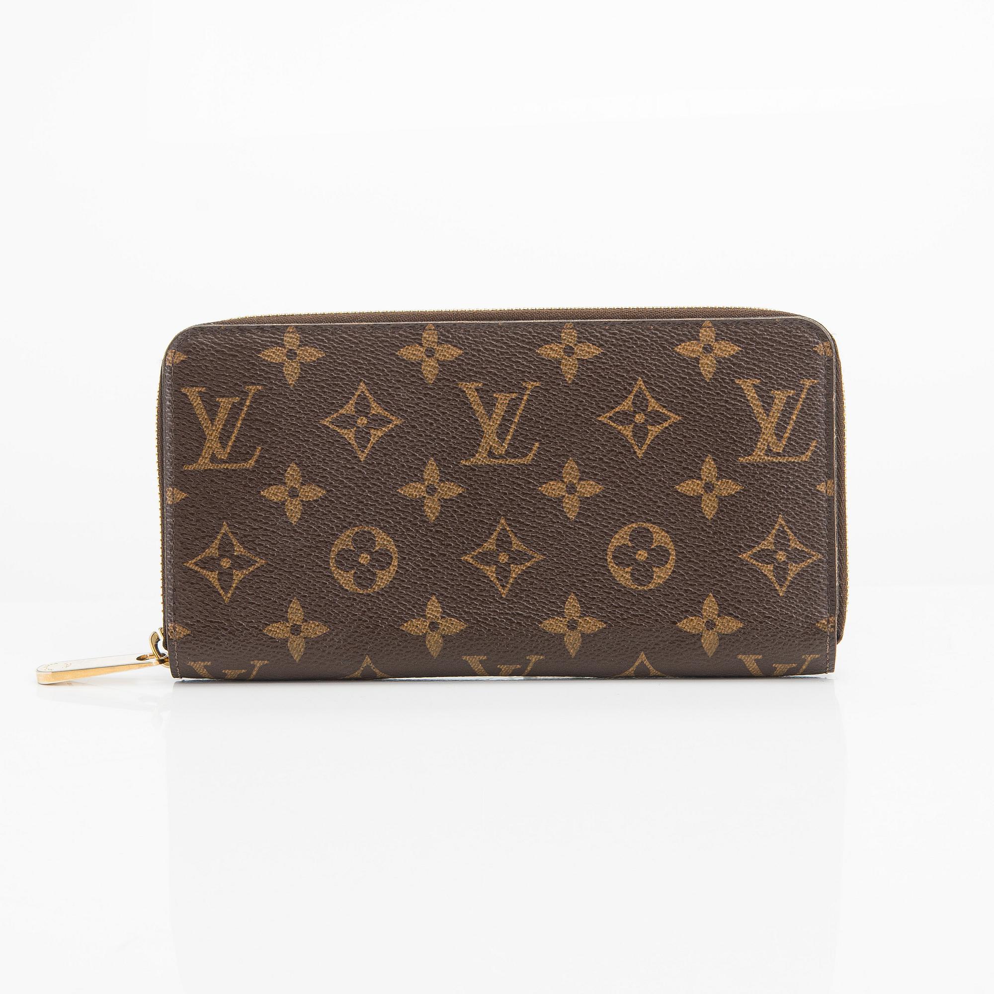 Louis Vuitton, A monogram canvas 'Zippy' wallet.