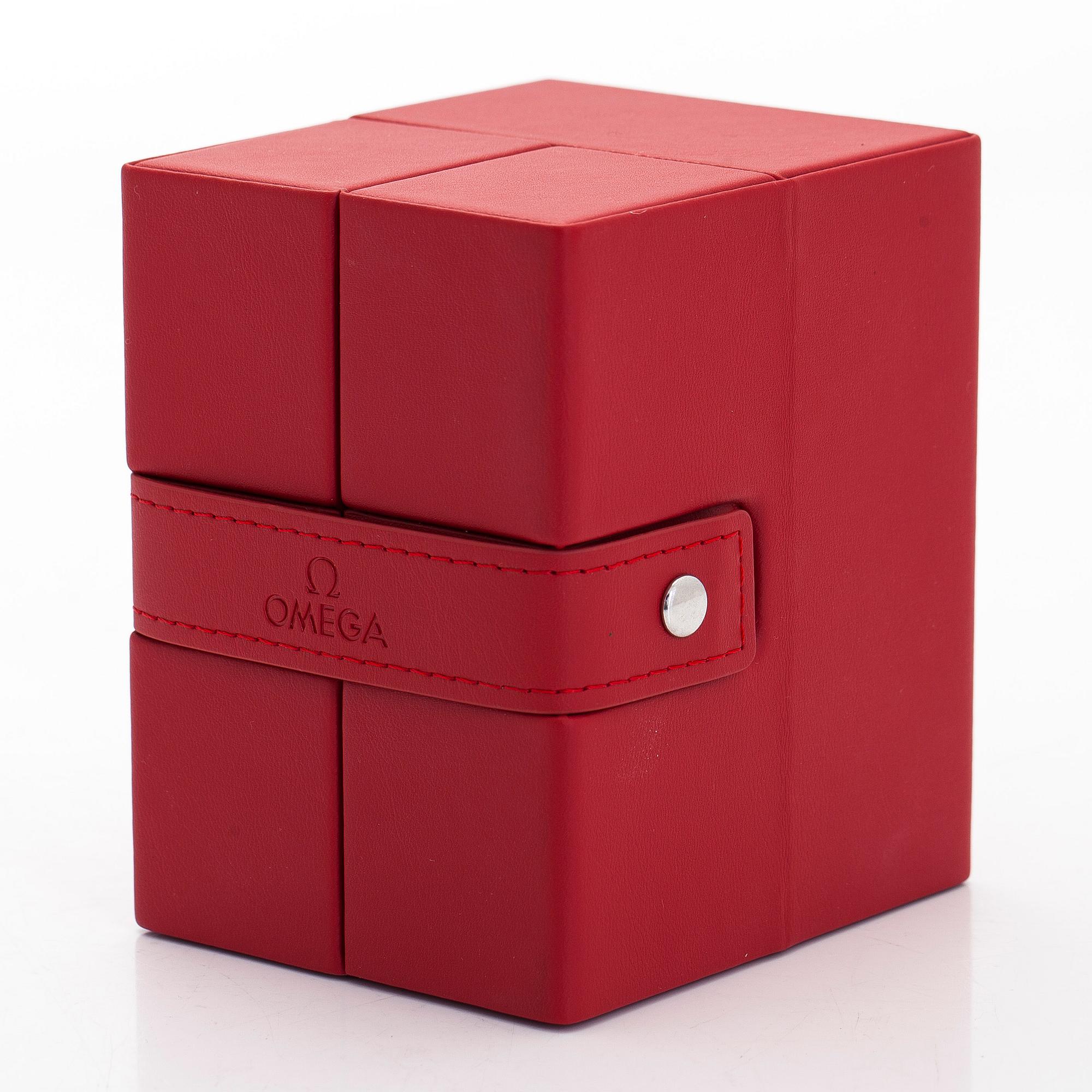 Omega, Genève, Dynamic, rannekello, 40 x 36 mm.