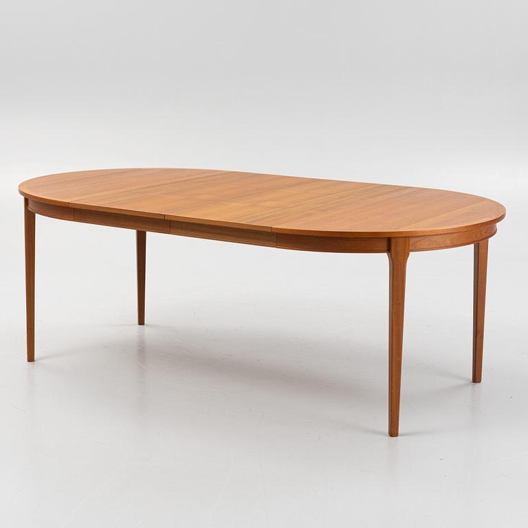 Dining table, second half of the 20th century.