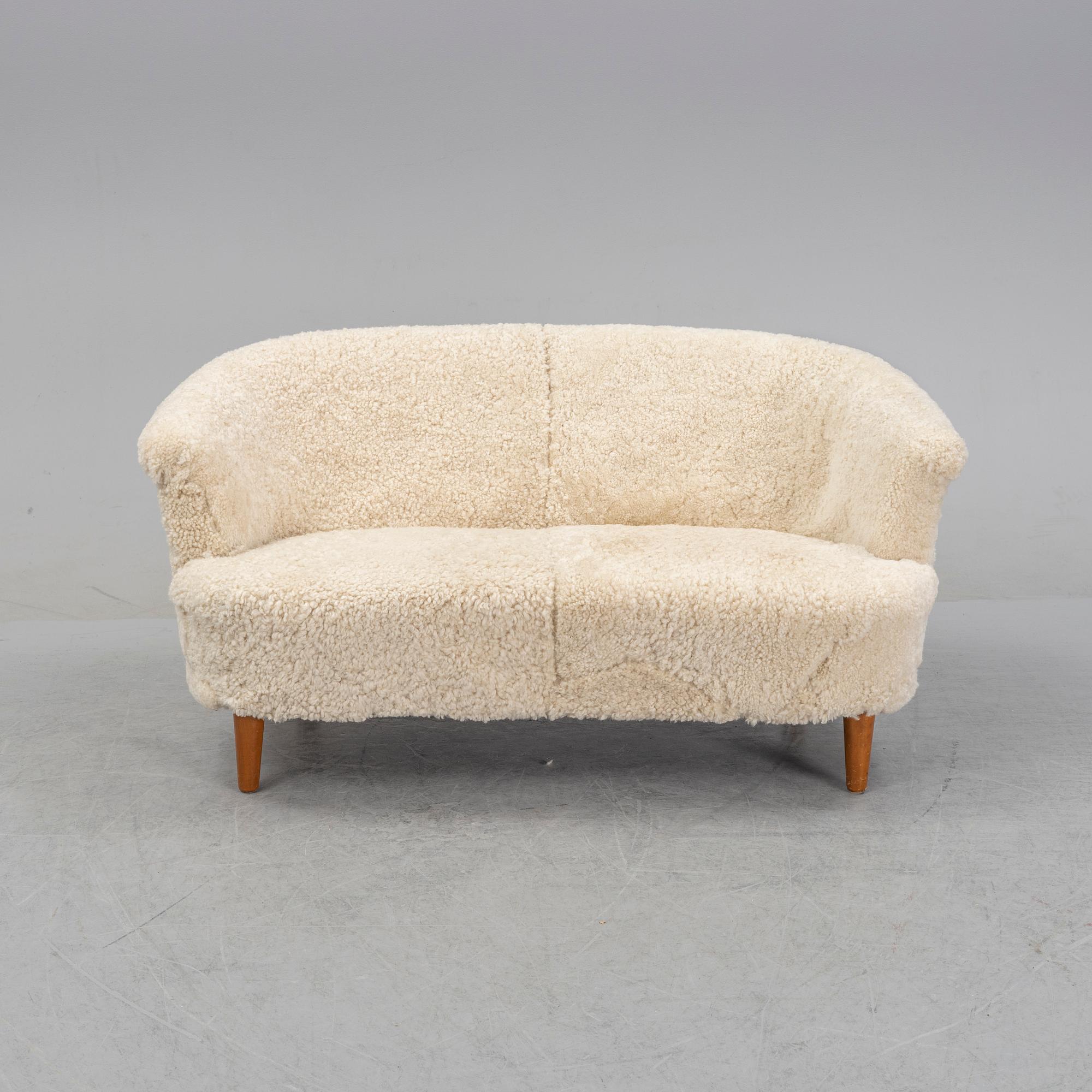 Carl Malmsten, soffa, "Festfolket", 1900-talets andra hälft.