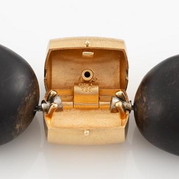 Ole Lynggaard lock 18K gold with onyx necklace.