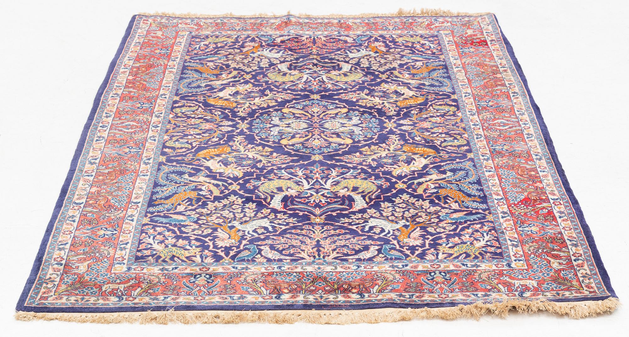 Matta, sannolikt Täbriz, signerad, ca 212 x 145 cm.