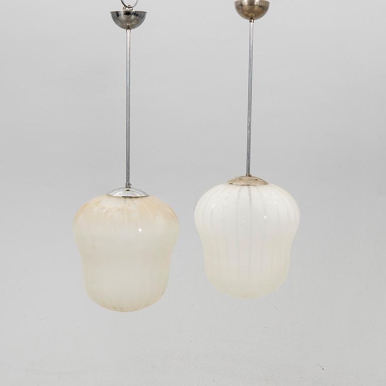 A pair of 1940s ceilng pendants.