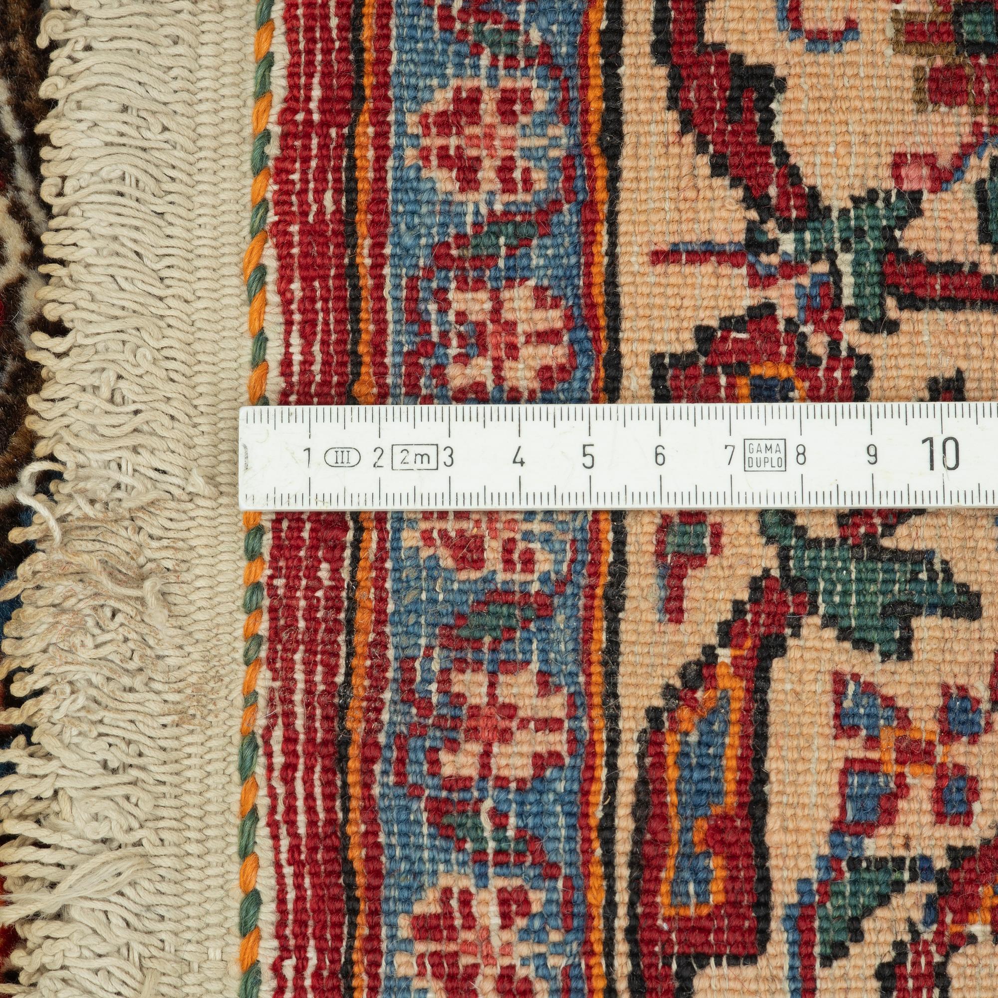 Matta semiantik Sarouk, 207 x 134 cm.