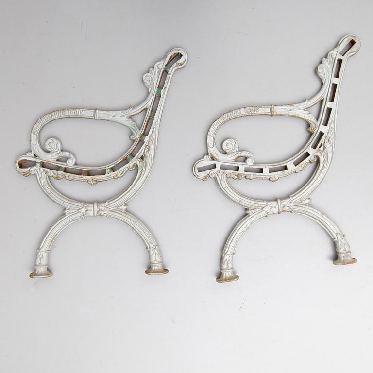 SOFFGAVLAR, 1 par, gjutjärn, Näfveqvarns Bruk, 1900-talets första hälft.