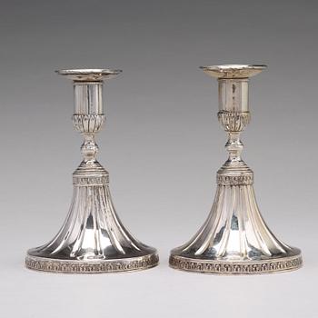 Johan Wasserman, ljusstakar, sk spelstakar, ett par, silver, Lindesberg 1780. Gustavianska.