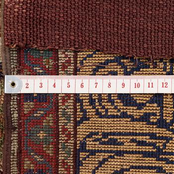 A silk Kayseri, c. 176 x 117 cm.