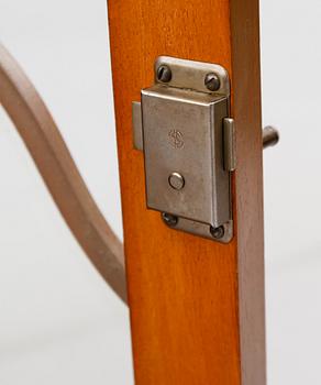 VITRINSKÅP, England, 1900-talets första hälft.