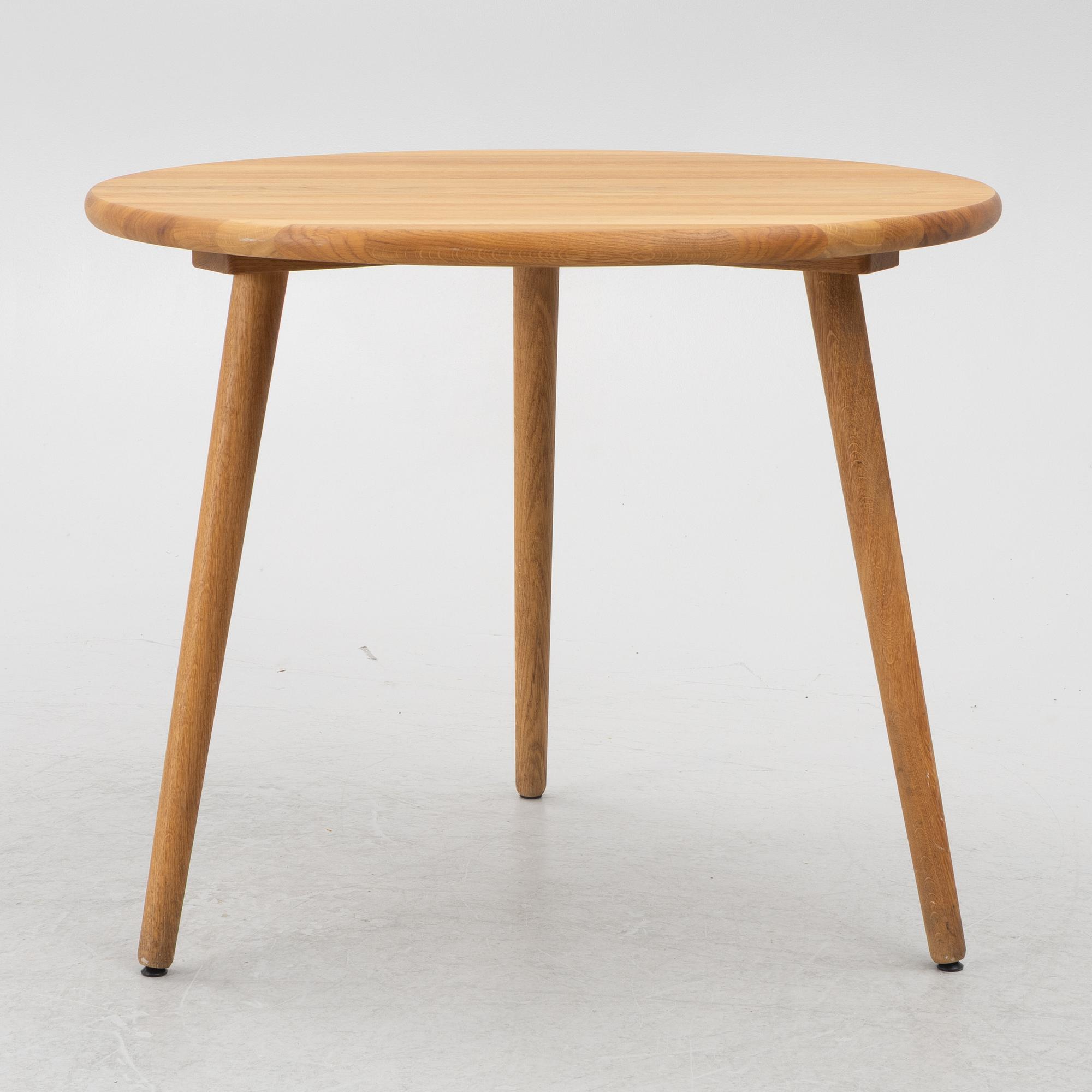 Jonas Lindvall, matbord, "Miss Tailor", Stolab. 2021.