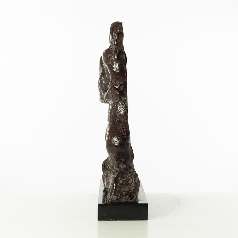 Gudmar Olovson, skulptur. Signerad. Numrerad. Gjutarstämpel. Brons, total höjd 61,5 cm, längd 40 cm.