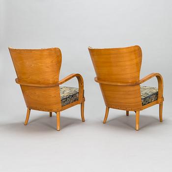 Werner West, a pair of 1930s/40s armchairs for Wilh. Schaumannin Vaneritehdas Oy, Jyväskylä, Finland.