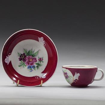 KAFFEKOPP MED FAT, porslin, Gardner, Ryssland 1880-1890.