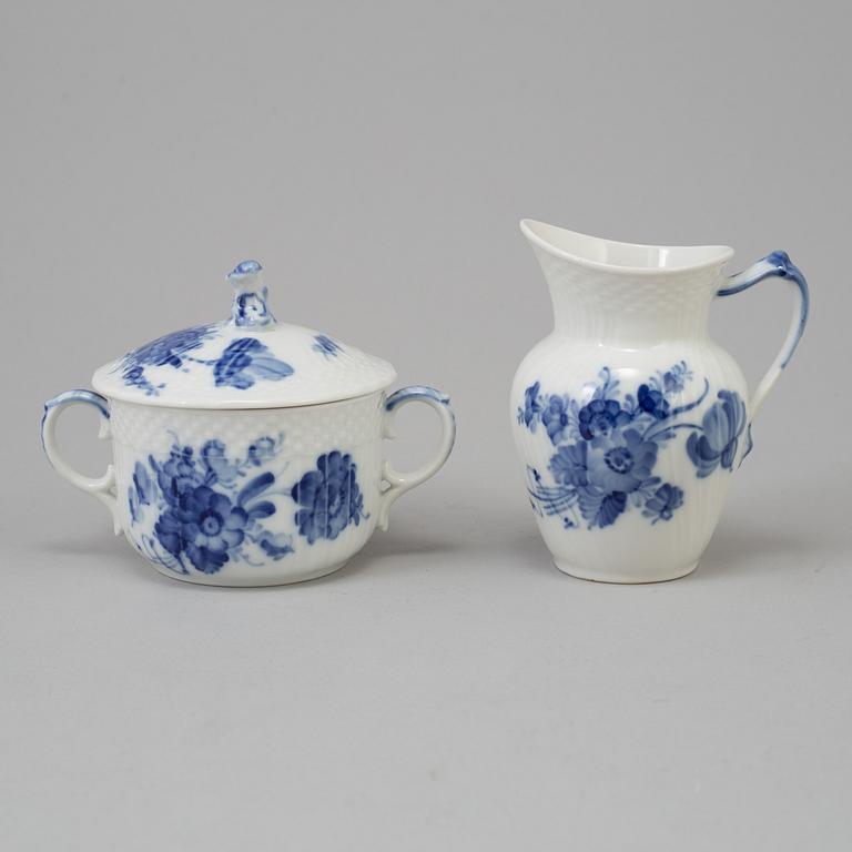 ROYAL COPENHAGEN, a 28 piece "Blå blomst" porcelain coffee service, Denmark.