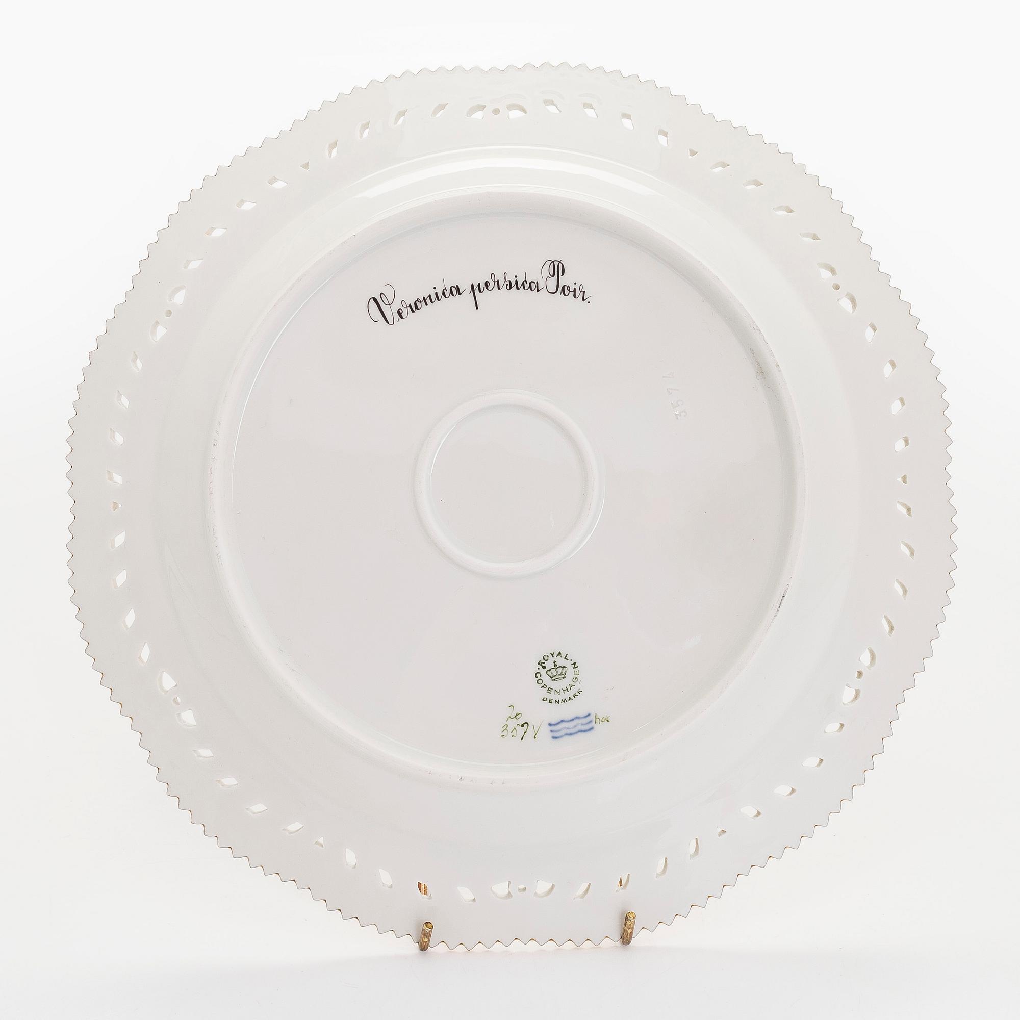 A "Flora Danica" porcelain plate, Royal Copenhagen, Denmark, 20th century.