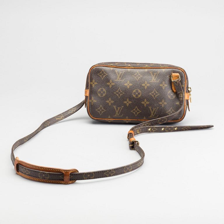 LOUIS VUITTON, axelväska.