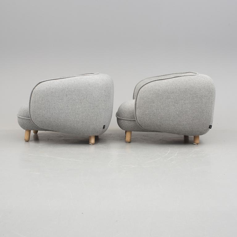 FÅTÖLJER, ett par, "Basset", Boris Berlin och Aleksej Iskos för Versus, 2010-tal.