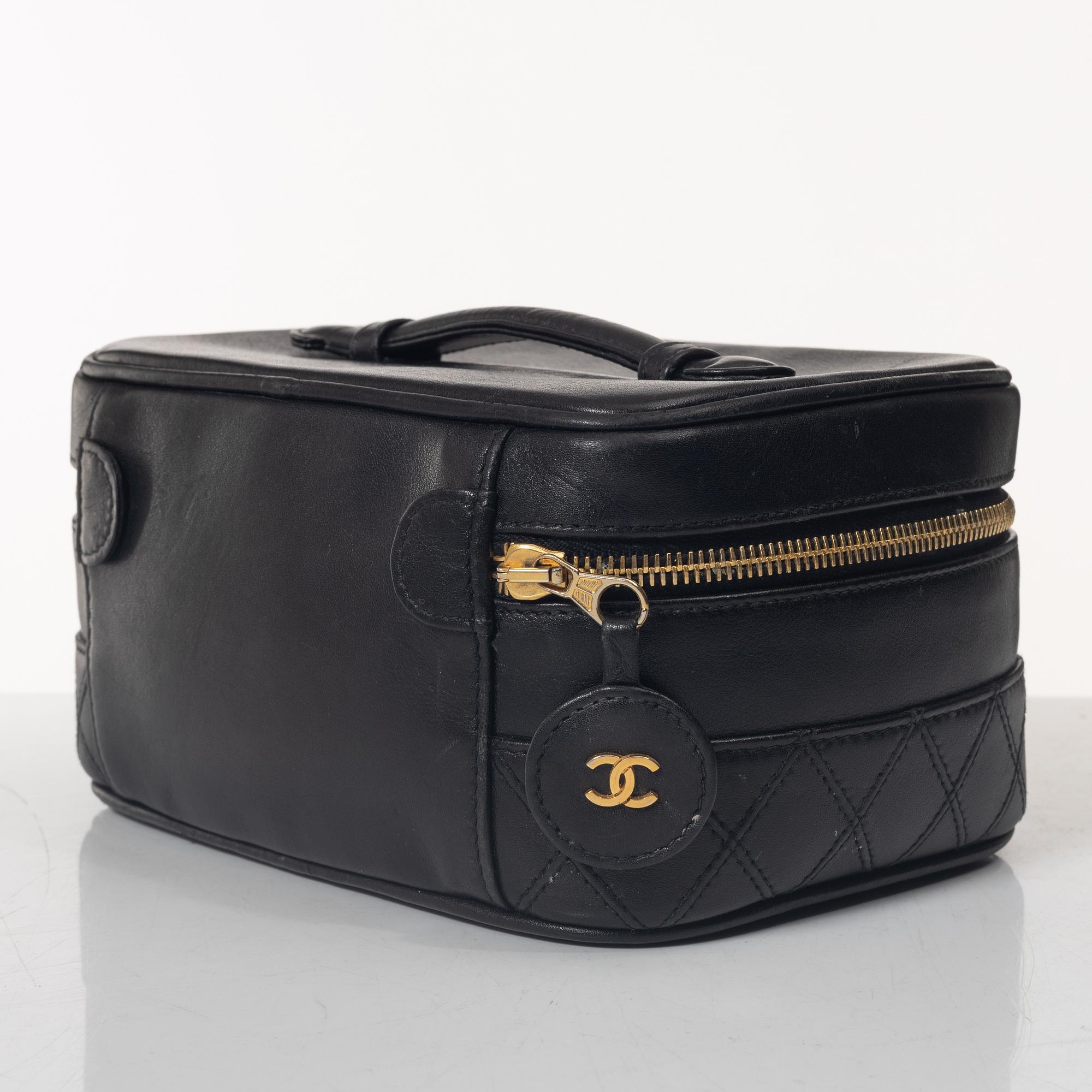 Chanel, beauty box, "Sac a Vanity", 1996-1997.