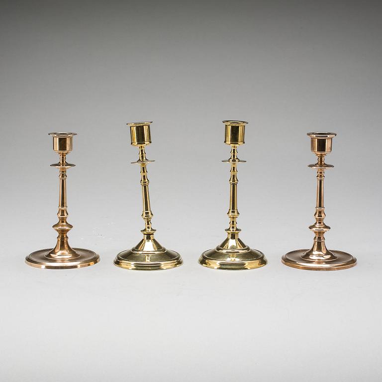 PARTI LJUSSTAKAR, mässing, 2 par. Skultuna samt Eskilstuna. 1800/1900-tal.