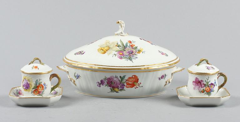 SERVISDELAR, 18 st, "Sachsisk blomst", Kunglig Dansk.