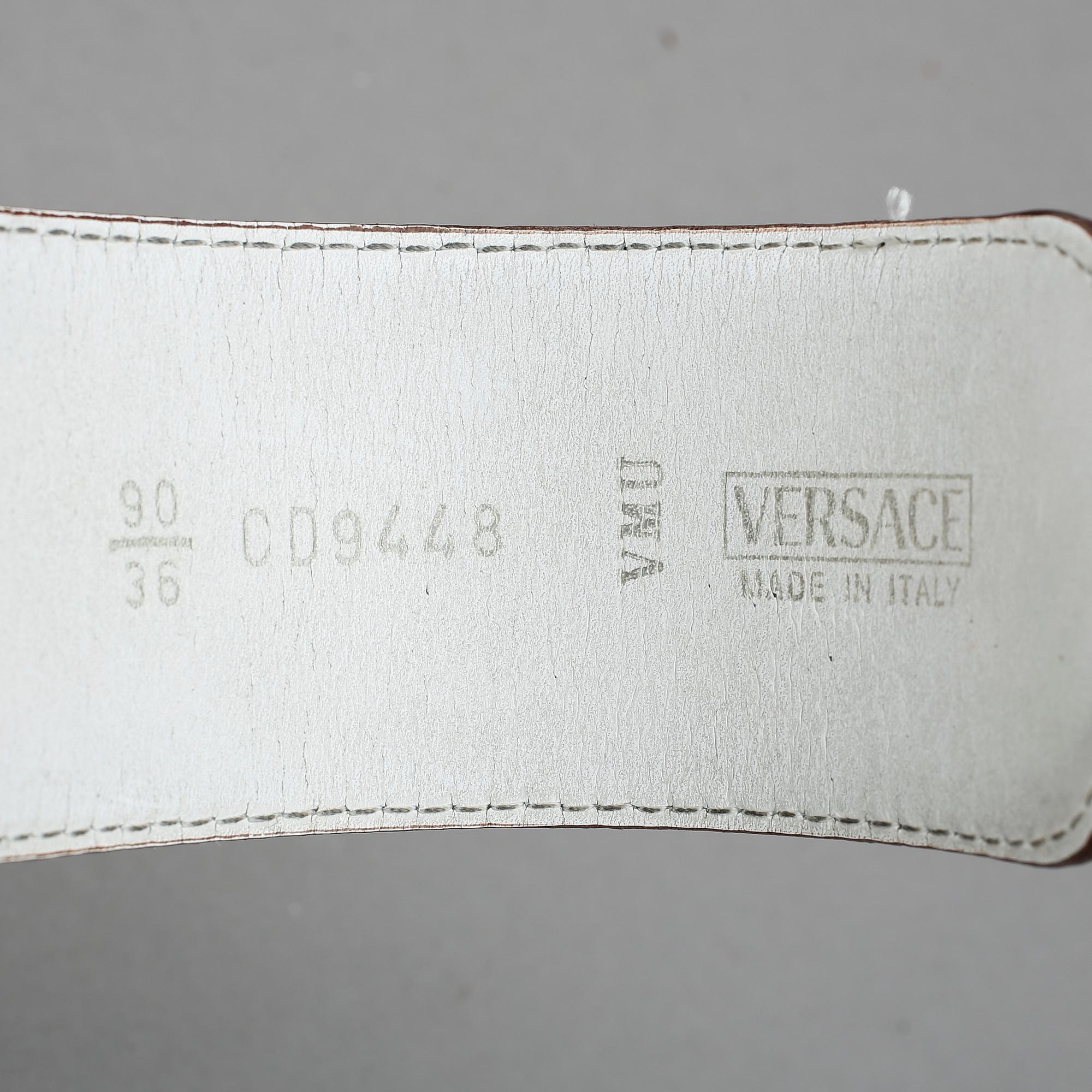 SKÄRP, Versace.