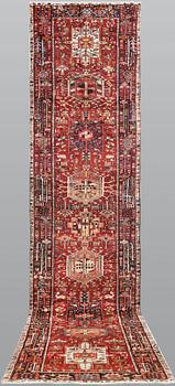 Gallerimatta, Hamadan, ca 450 x 105 cm.