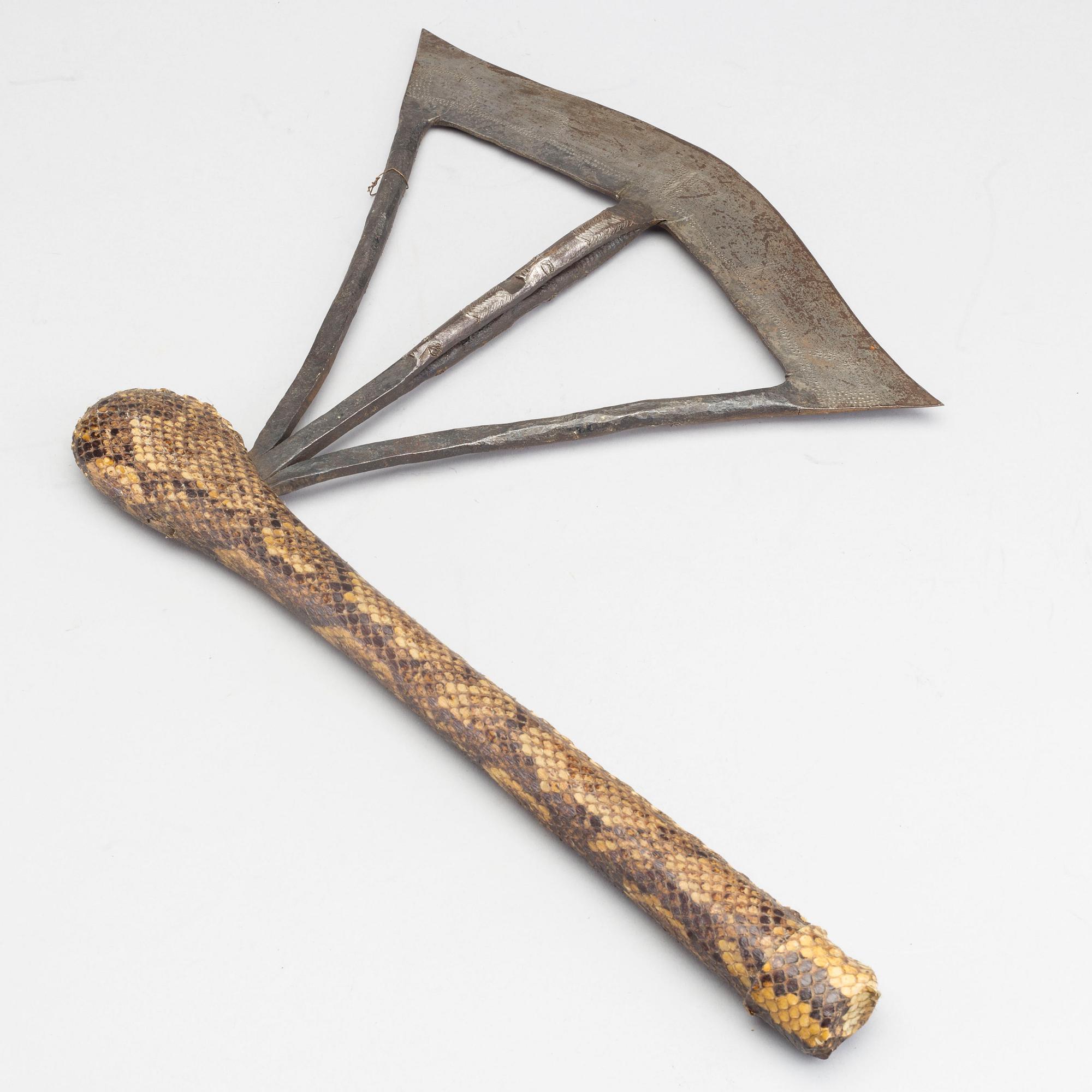 THROWING KNIFE, Zande, Nzakara, Central Africa.