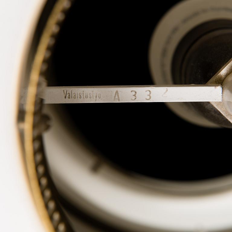 A Beehive A332 ceiling light manufactured by Valaistustyö. Designed in 1953.