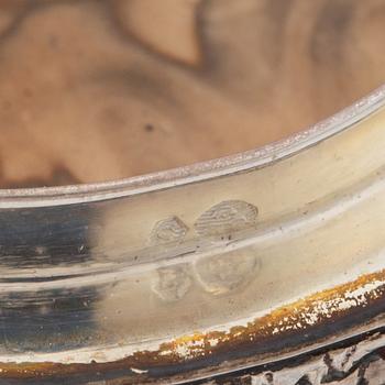 An agate and silver-mounted box, circa 1900.