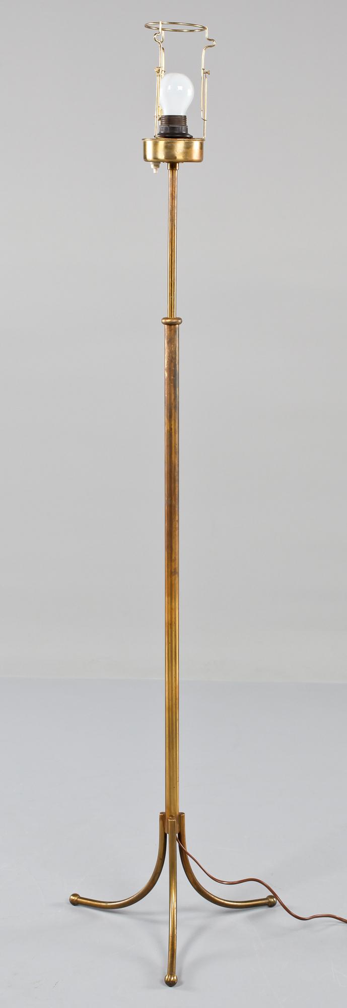 GOLVLAMPA, modell "2326", Josef Frank, firma Svenskt Tenn, 1900-talets andra hälft.