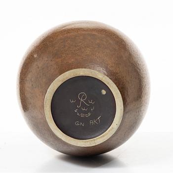 Gunnar Nylund, A large brown glazed vase, Sweden, Rörstrand, mid 20th century.