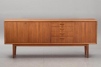 SIDEBOARD, AB Linde Nilsson Lammhult. 1960-tal. Två nycklar.