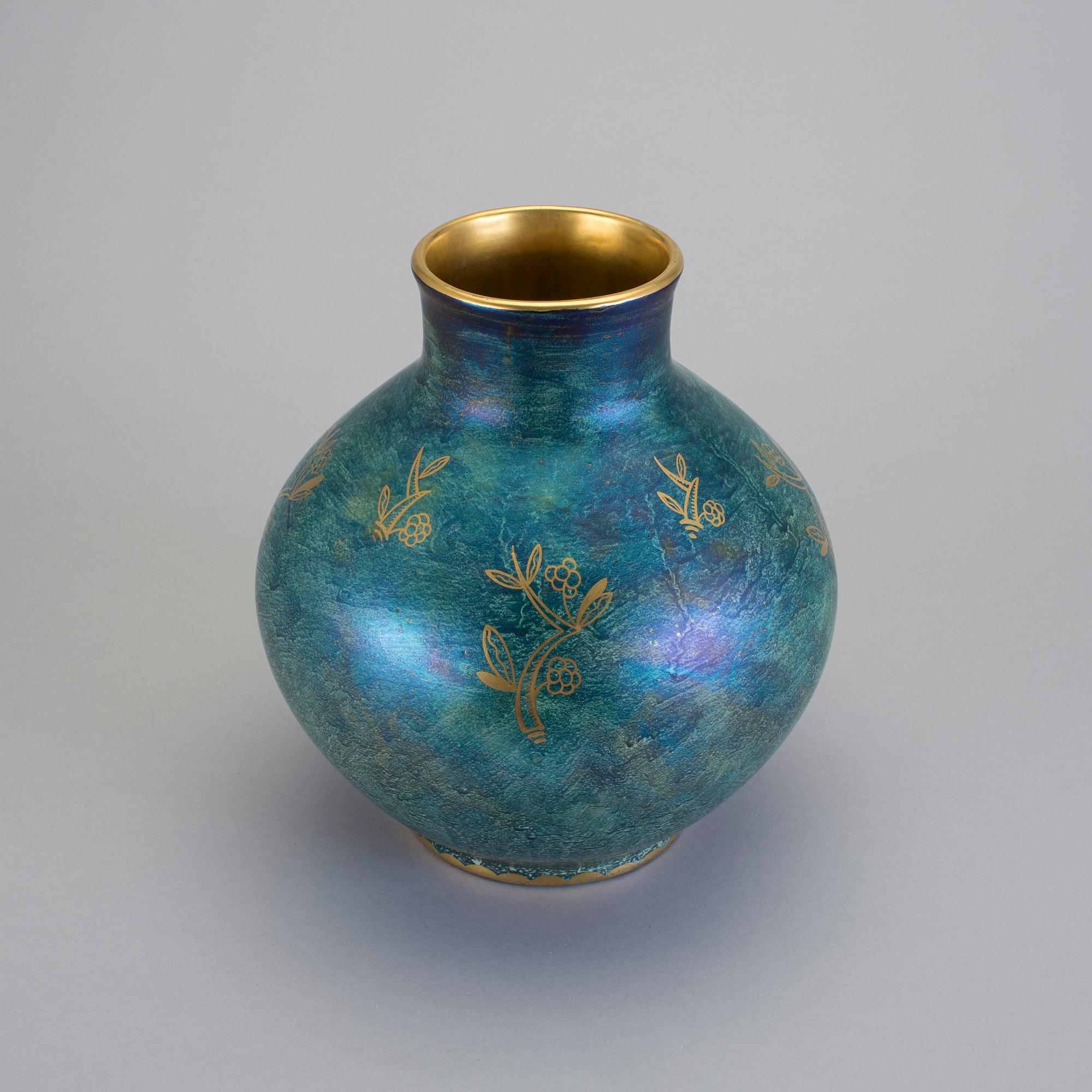 JOSEF EKBERG, vas, Gustavsberg 1920-/30-tal. Flintgods.