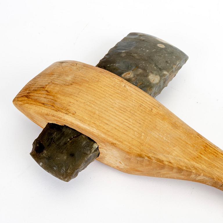 A collection of twenty five neolithic objects.