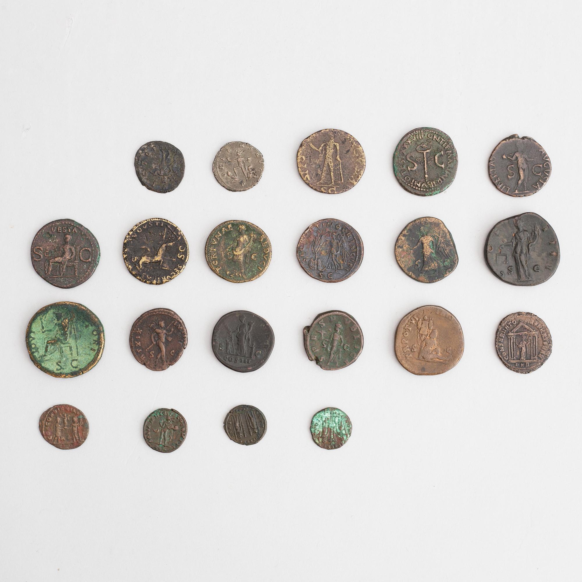 Antika mynt, 19 st romerska brons- och billonmynt från kejsardömet + diverse silver-och bronsmynt främst svenska c 65 st.