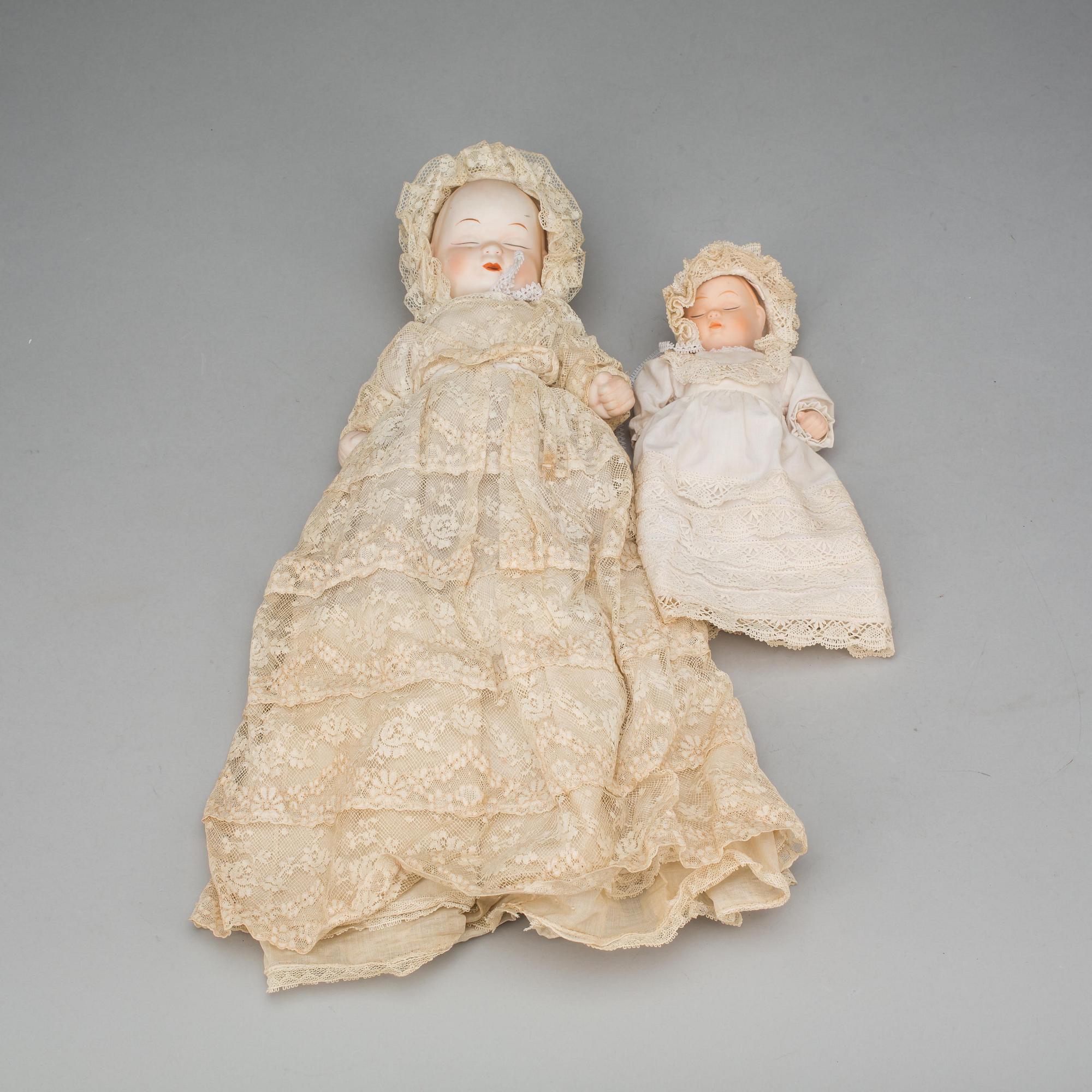 DOCKOR, 2 st, porslin. 1900-tal.