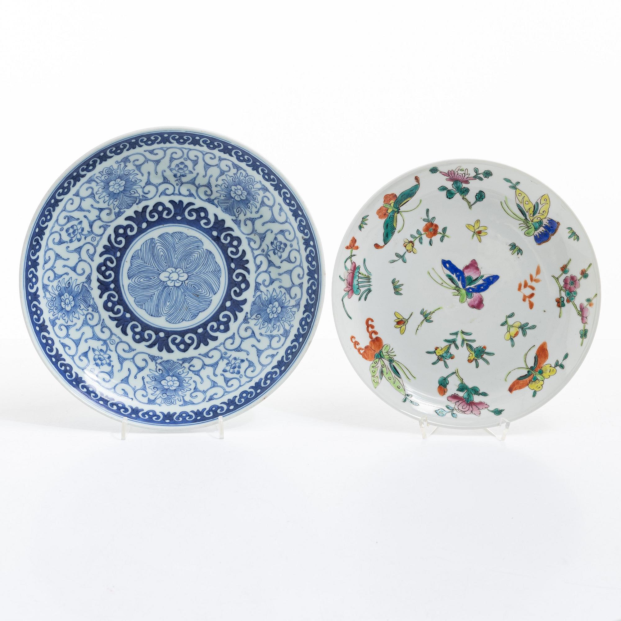A set of five Chinese dishes, late Qing dynasty.
