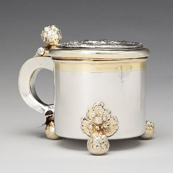 A Swedish Baroque parcel-gilt tankard, mark of Jöran Eriksson Straus, Stockholm (1673-1688).