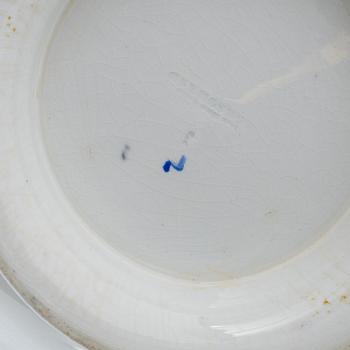 Dinner service, 100 pieces, creamware, "Iris", Rörstrand, second half of the 20th Century.
