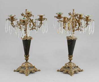 KANDELABRAR, ett par, oscarianska, 1800-talets slut.
