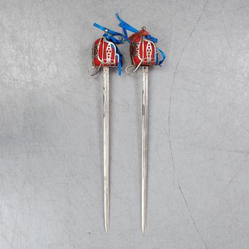 Two Highland officer's baskethilted broadsword, end of 20th Century.