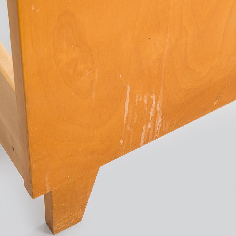 sänky, malli 130, Artekin piirustuskonttori, O.Y Huonekalu- ja Rakennustyötehdas A.B. 1950-luvun alku.