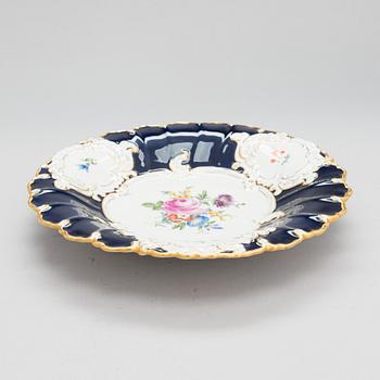 A 20th century Meissen porcelain dish.