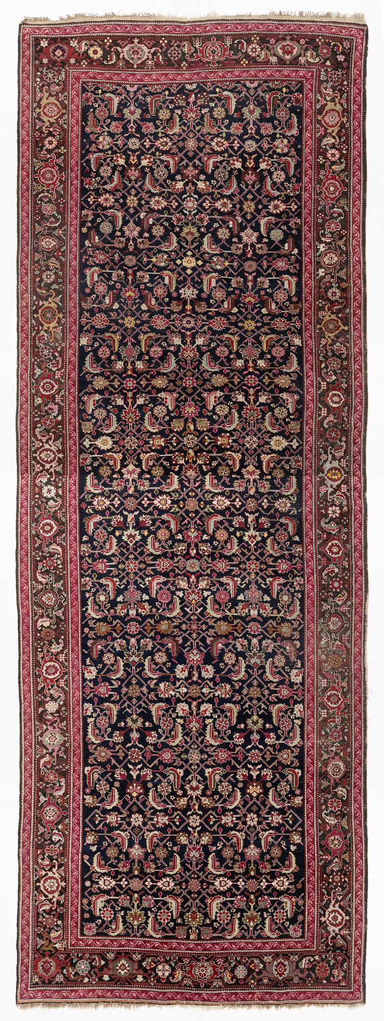 Matta Karabagh. Ca 570 x 205 cm.